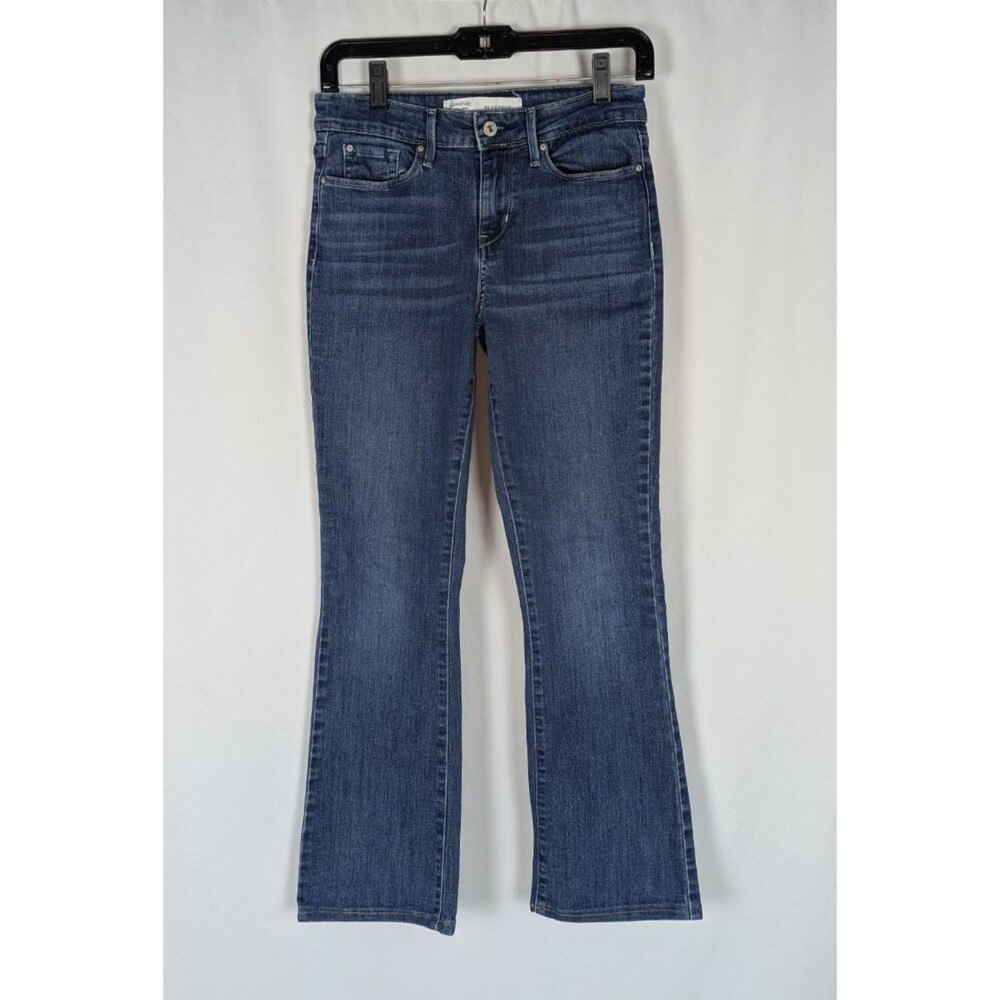 Signature by Levi Size 2 Mid Rise Bootcut Stretch Blue Denim Jeans Classic